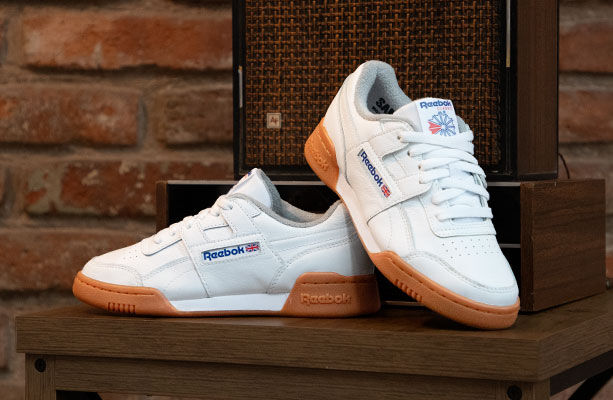 Tenis Workout Plus de Reebok blancos con suela de goma