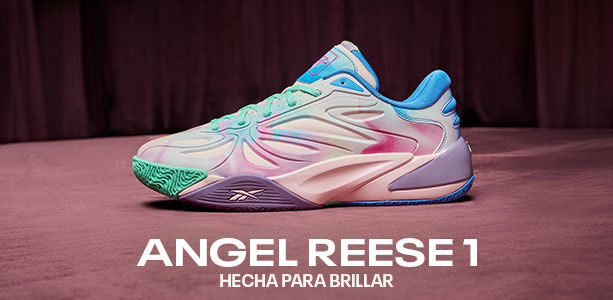 Calzado de b&aacute;squetbol para adulto Reebok Angel Reese 1 en tonos pastel sobre cancha de madera, dise&ntilde;o HECHA PARA BRILLAR