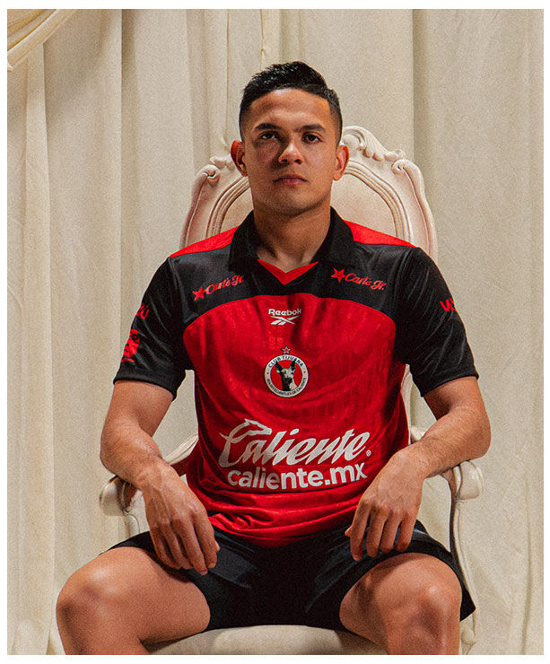 Playera de Xolos Tijuana manga larga color morado. &iexcl;Apoya a tu equipo con estilo Reebok!