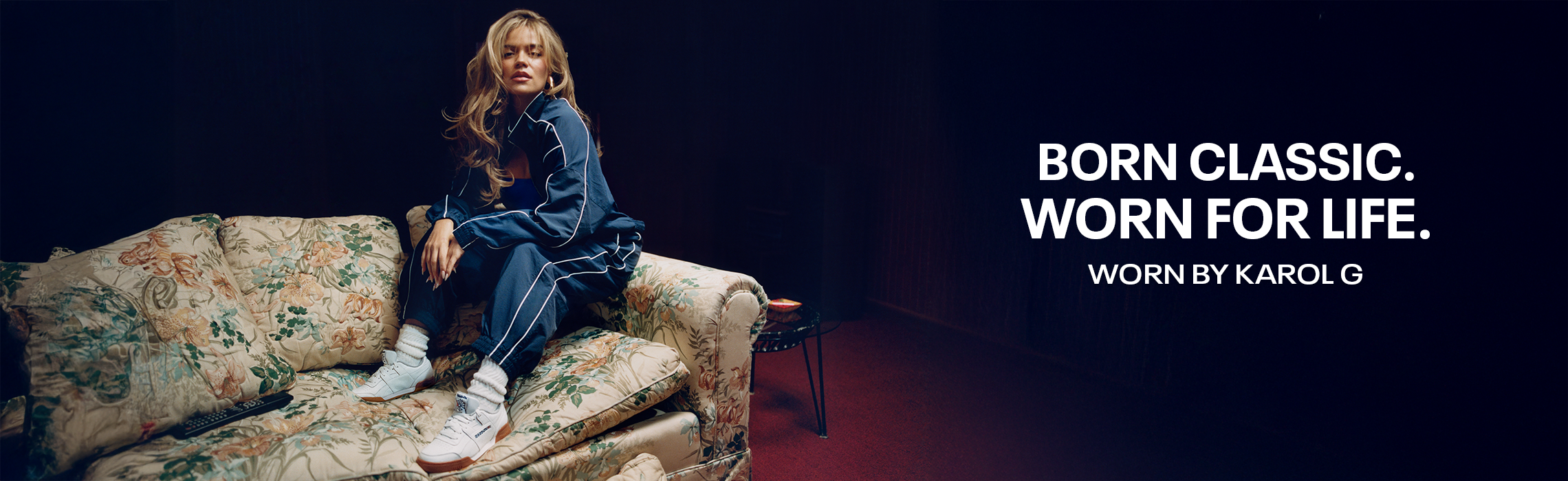 Conoce la nueva colecci&oacute;n workout plus x Karol G y Reebok