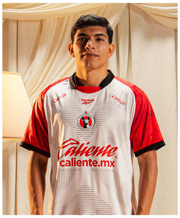Playera Reebok blanca de los Xolos de Caliente. &iexcl;Apoya a tu equipo con estilo y demuestra tu pasi&oacute;n!