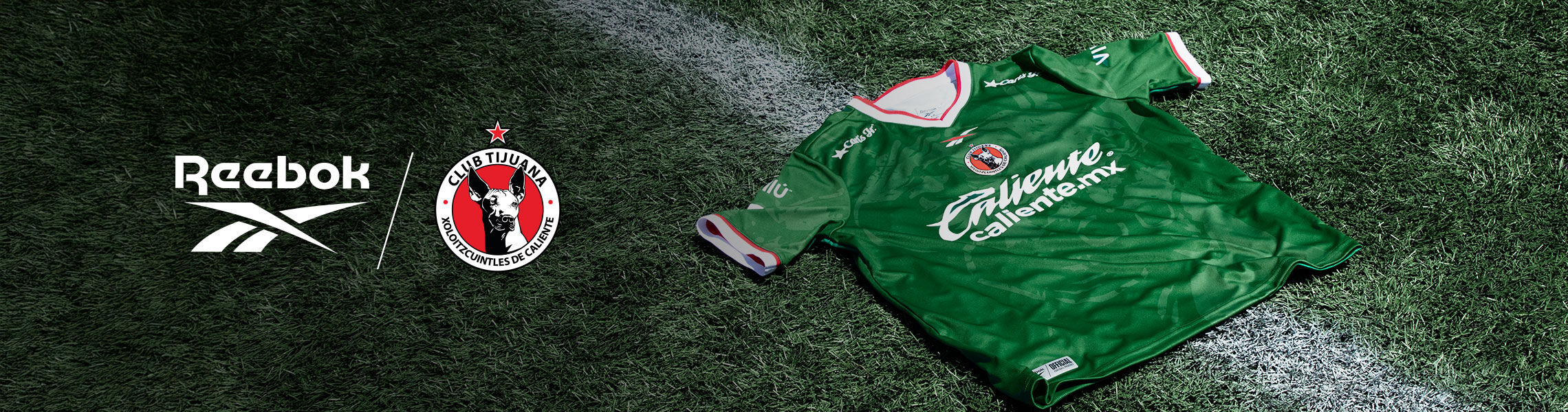 Banner principal Reebok x Club Tijuana con jersey verde sobre c&eacute;sped, escudo Xoloitzcuintles, logo Reebok, texto Jersey Edici&oacute;n Especial.