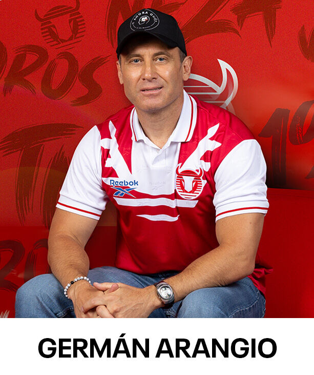 German Arangio se une a la celebración de Toros Neza como jugador histórico