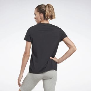 Playera Training Essentials Graphic