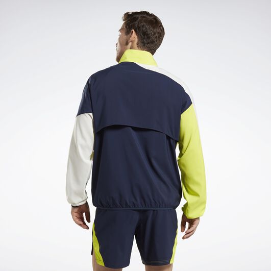 Chamarra Running Woven image number 3