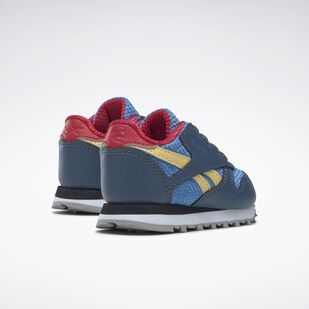 Tenis Classic Leather DC