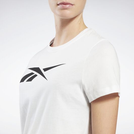 Playera Training Essentials Graphic image number 1
